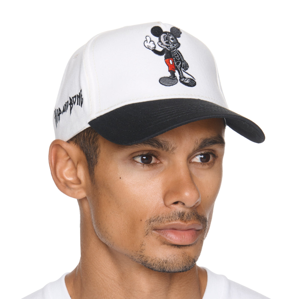 GORRA DE ALGODÓN CEPILLADO CON CIERRE A PRESIÓN BICOLOR CON CORDÓN RETORCIDO
